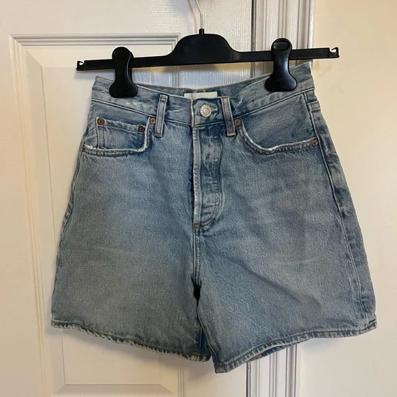 Agolde Light Wash Dame Short - Picture 2 of 12